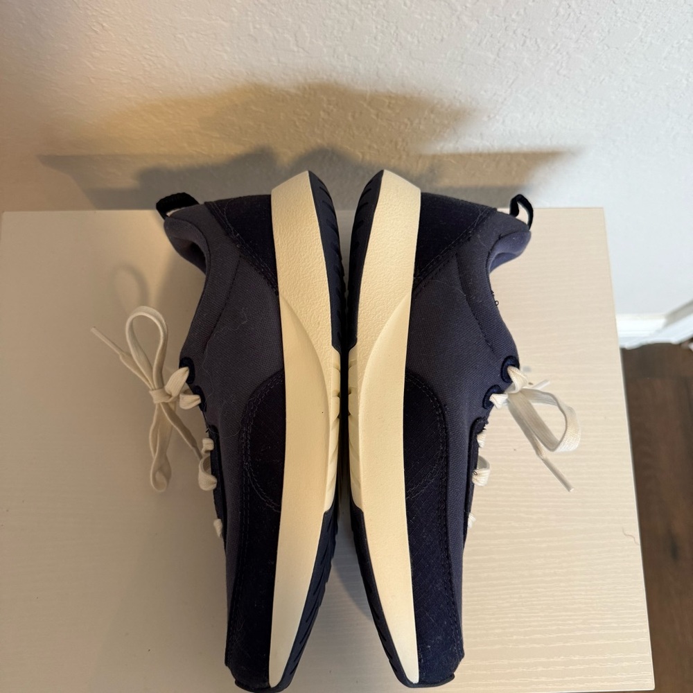 Allbirds Navy Blue Sneakers with White Laces Women’s Size 9 - Picture 10 of 11
